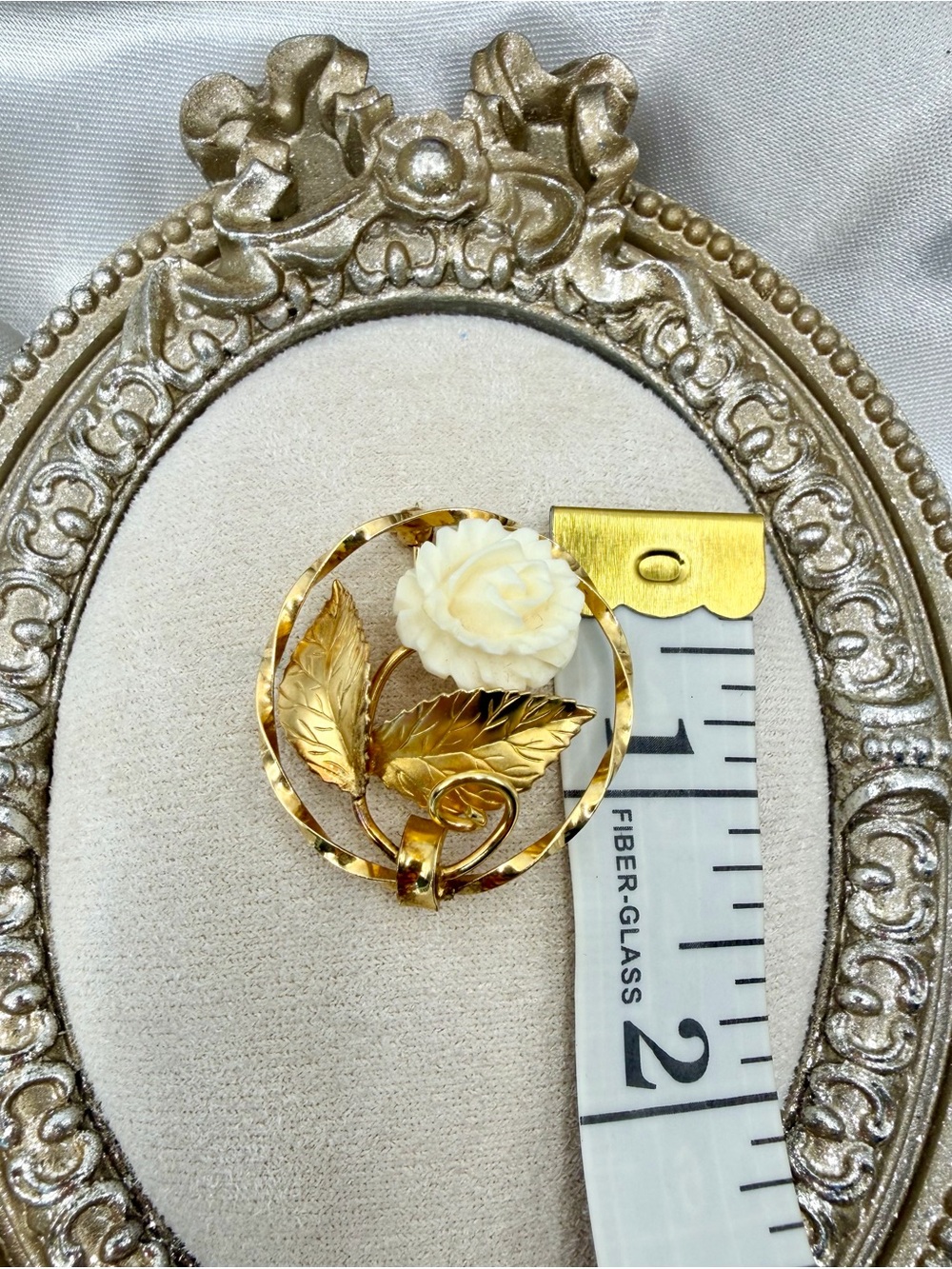 Vintage 14K GF Carved Rose Circle Frame Brooch Pin Cottagecore - Picture 5 of 10